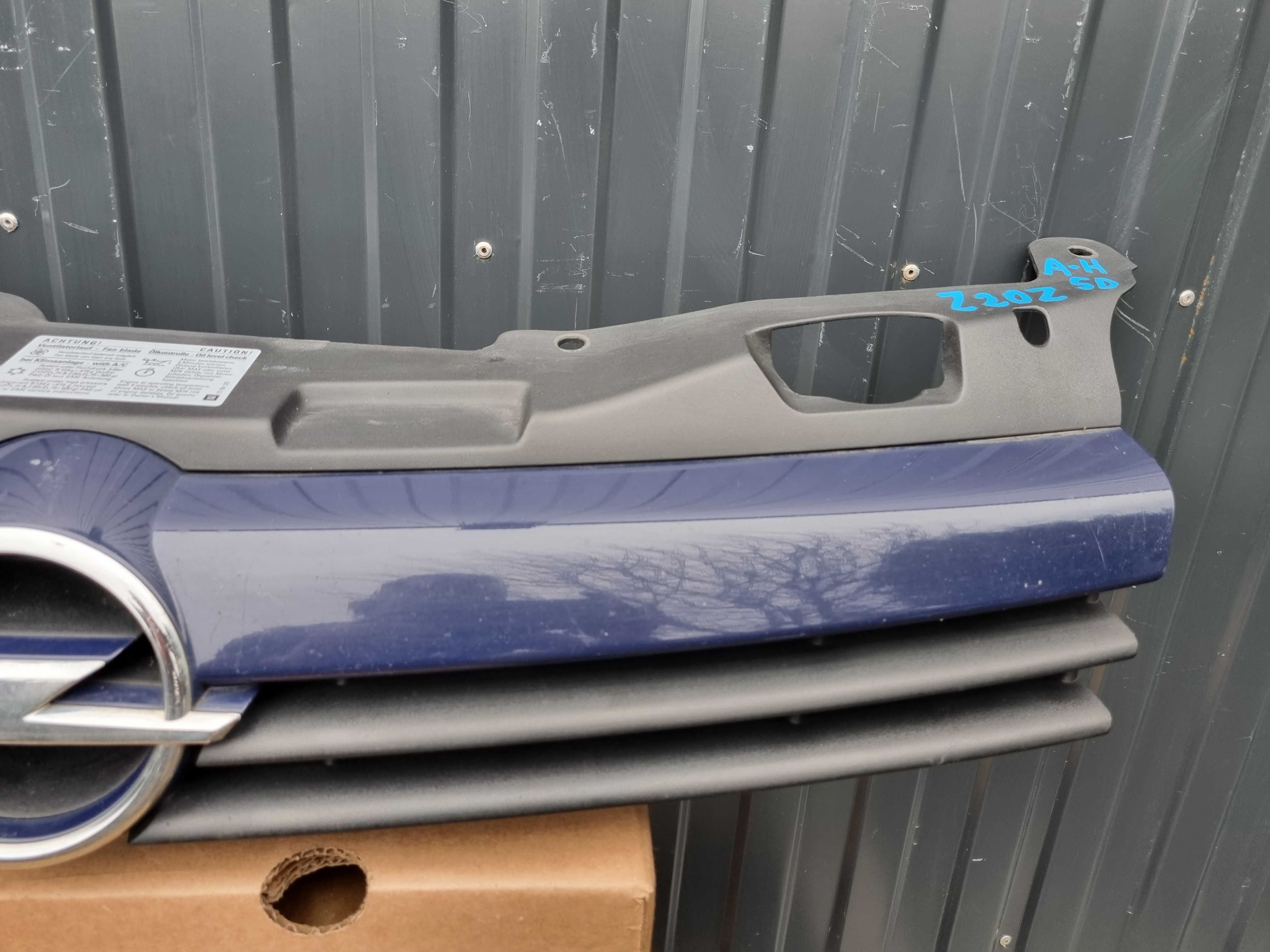 Opel Astra H Grill, Atrapa Chłodnicy 5D Kolor Z20Z