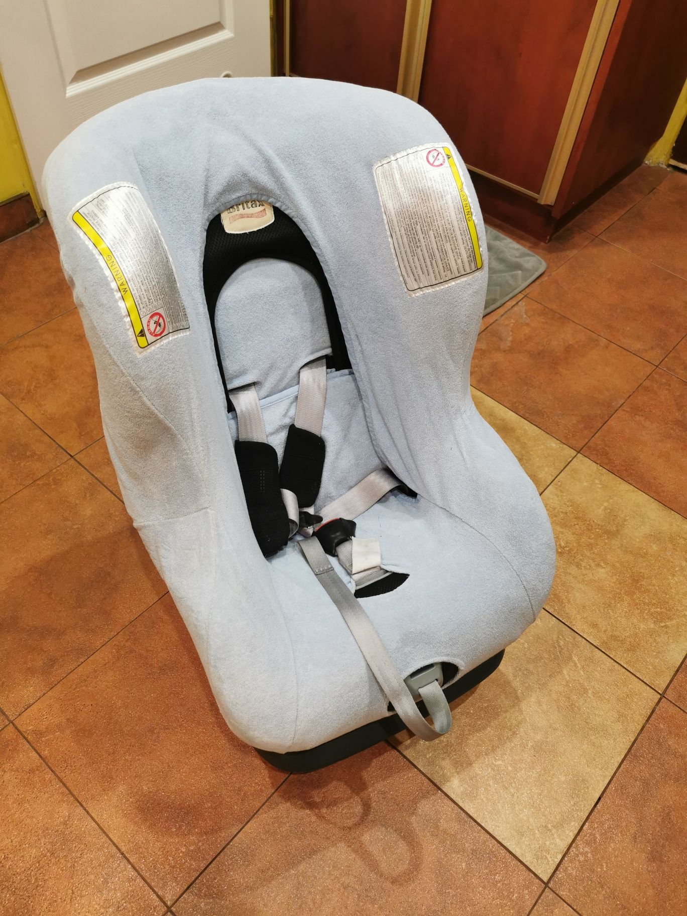 Fotelik samochodowy do 18 kg BRITAX  UNIWERSAL