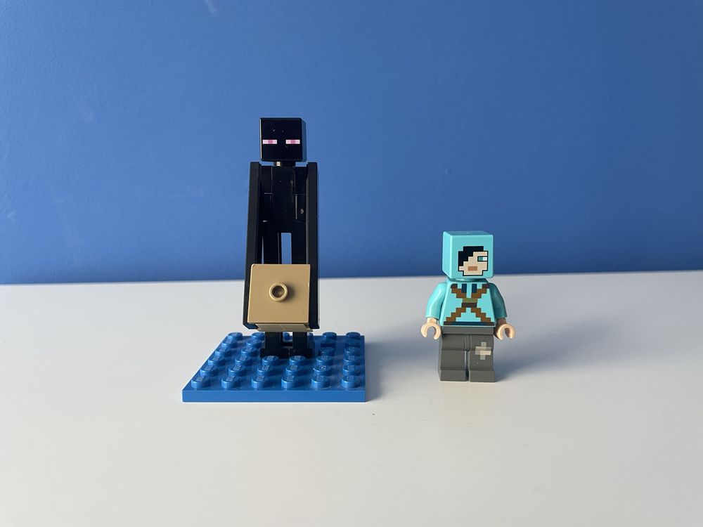 Lego Minecraft figurki z zestawu 21151