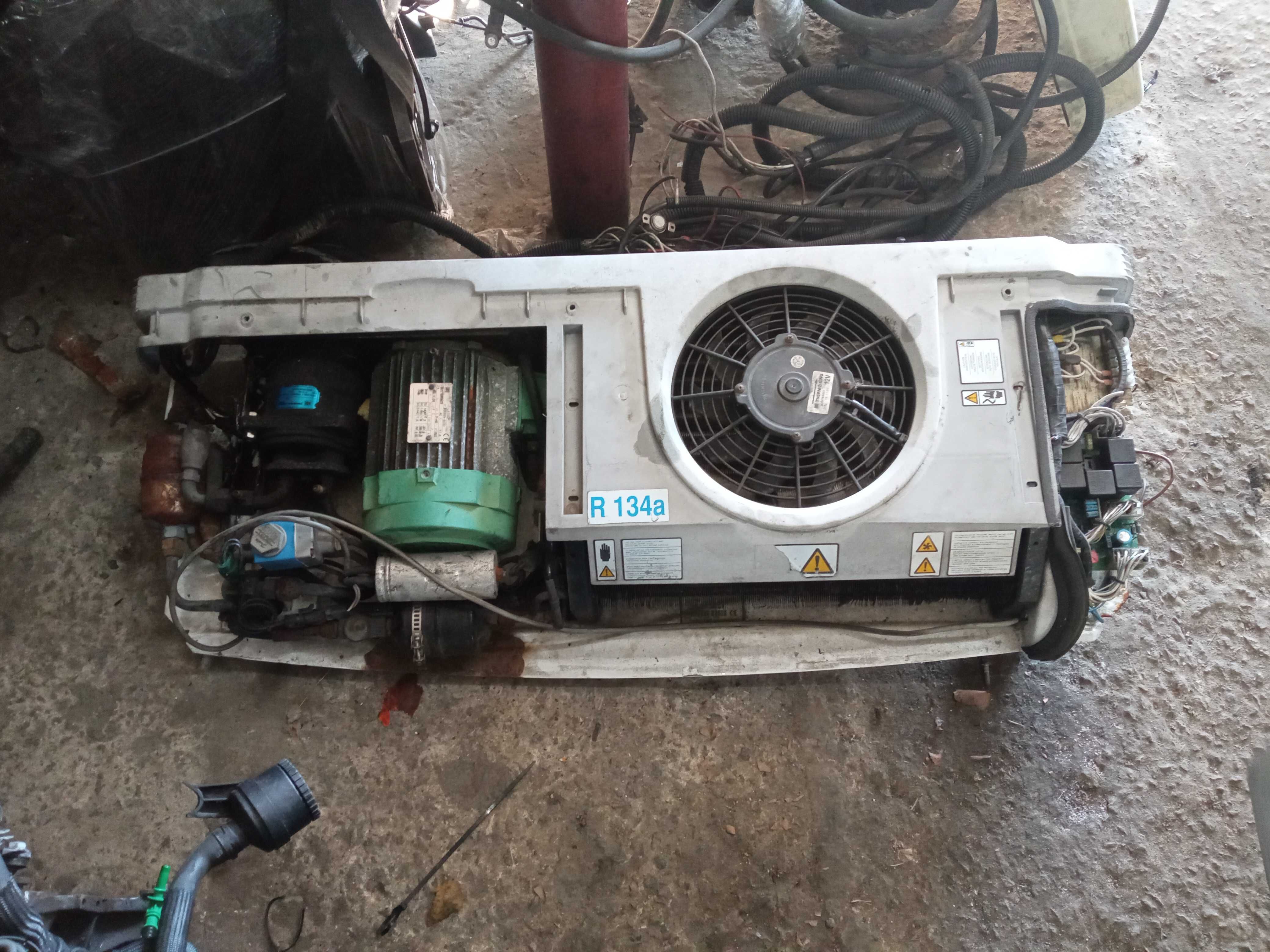 Холодильна установка THERMO KING V200 12-220V