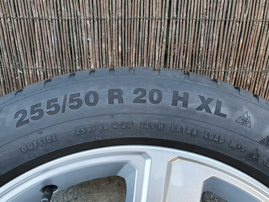 4x Oryginalne 20-stki Audi Q7, E-Tron 255/50/20 Continental 7,3mm 2019