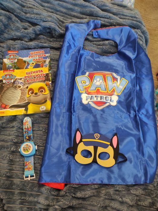 Щенячий патруль  .плащ, маска, годинник, книжки