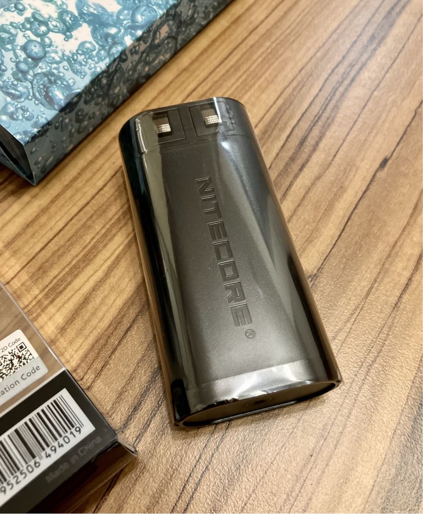 Водонепроникний Power Bank Nitecore NPB2 (Повербанк 10000mAh)