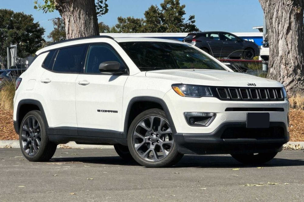 Jeep Compass 80th Anniversary Edition      2021