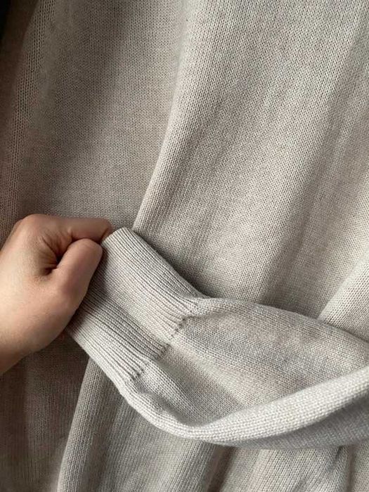 Beżowy sweter z golfem łaty na ramionach Reserved M/38