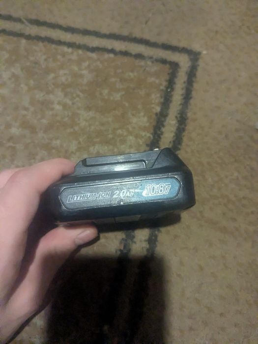 Акумулятор Makita BL1021B, 10.8В Li-ion, 2Аг