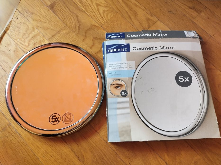 Lusterko kosmetyczne z 5-krotnym powiększeniem