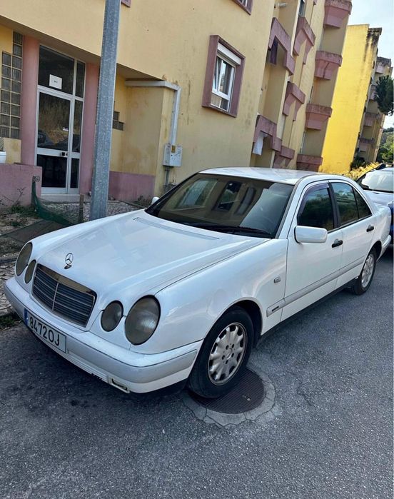 Mercedes e 220d a andar todos os dias