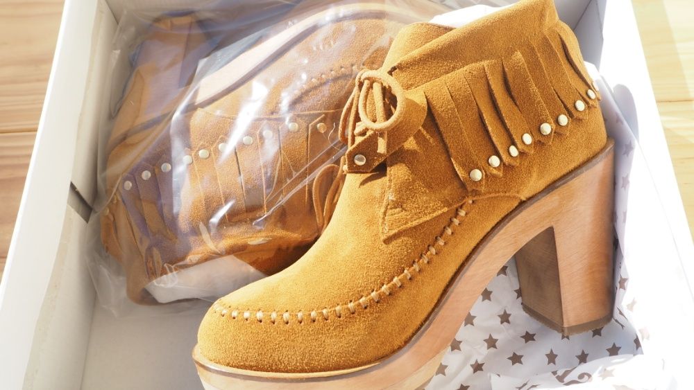 Botins Cubanas em pele NOVO