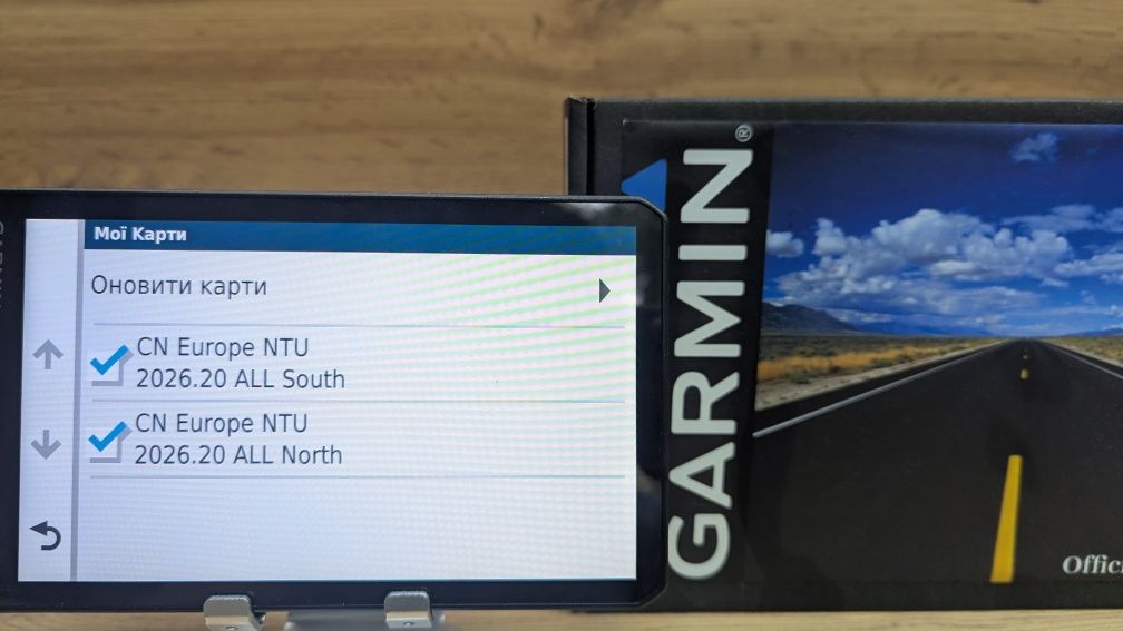 Навігатор для вантажівки Garmin OTR 700