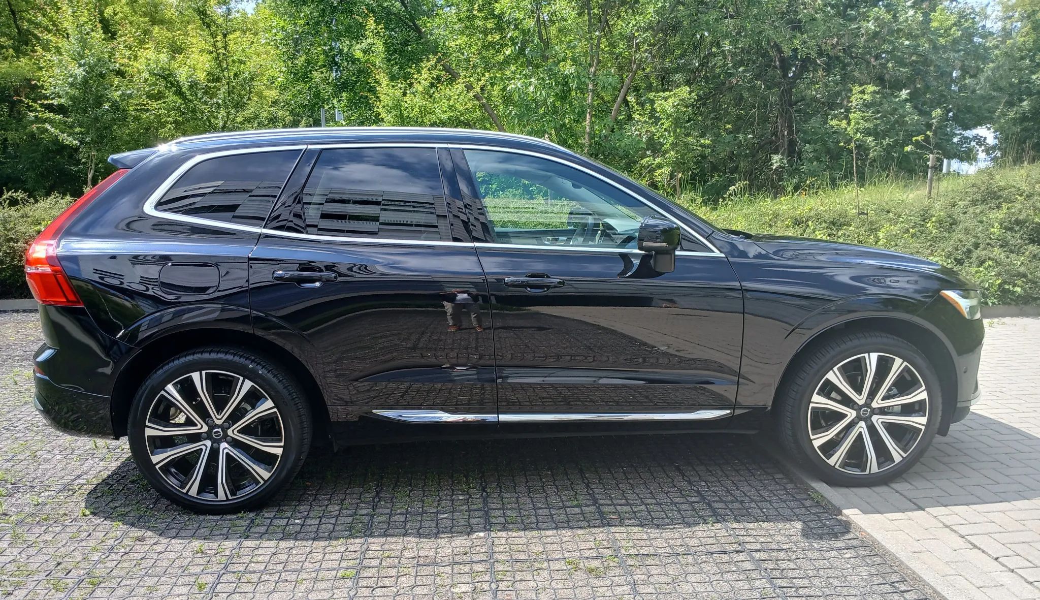 Volvo XC 60 2023. Dobra wersja, mały przebieg
