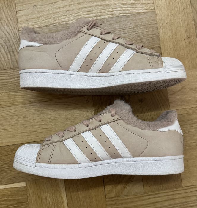 Adidas superstar fur