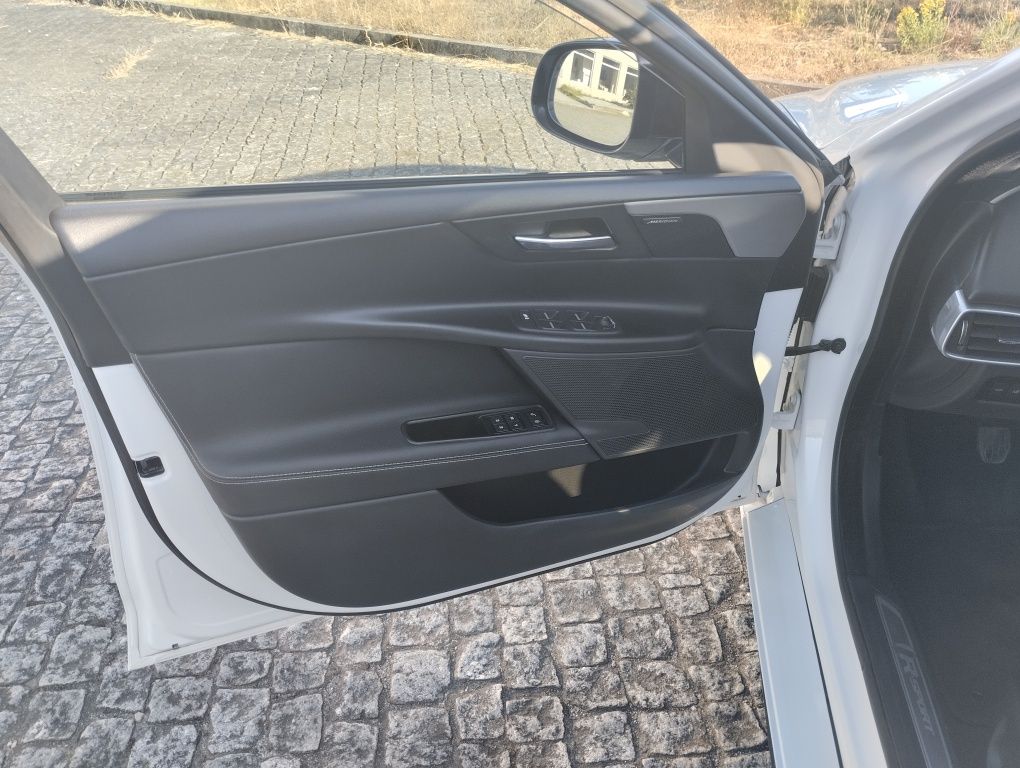 Jaguar xe r sport