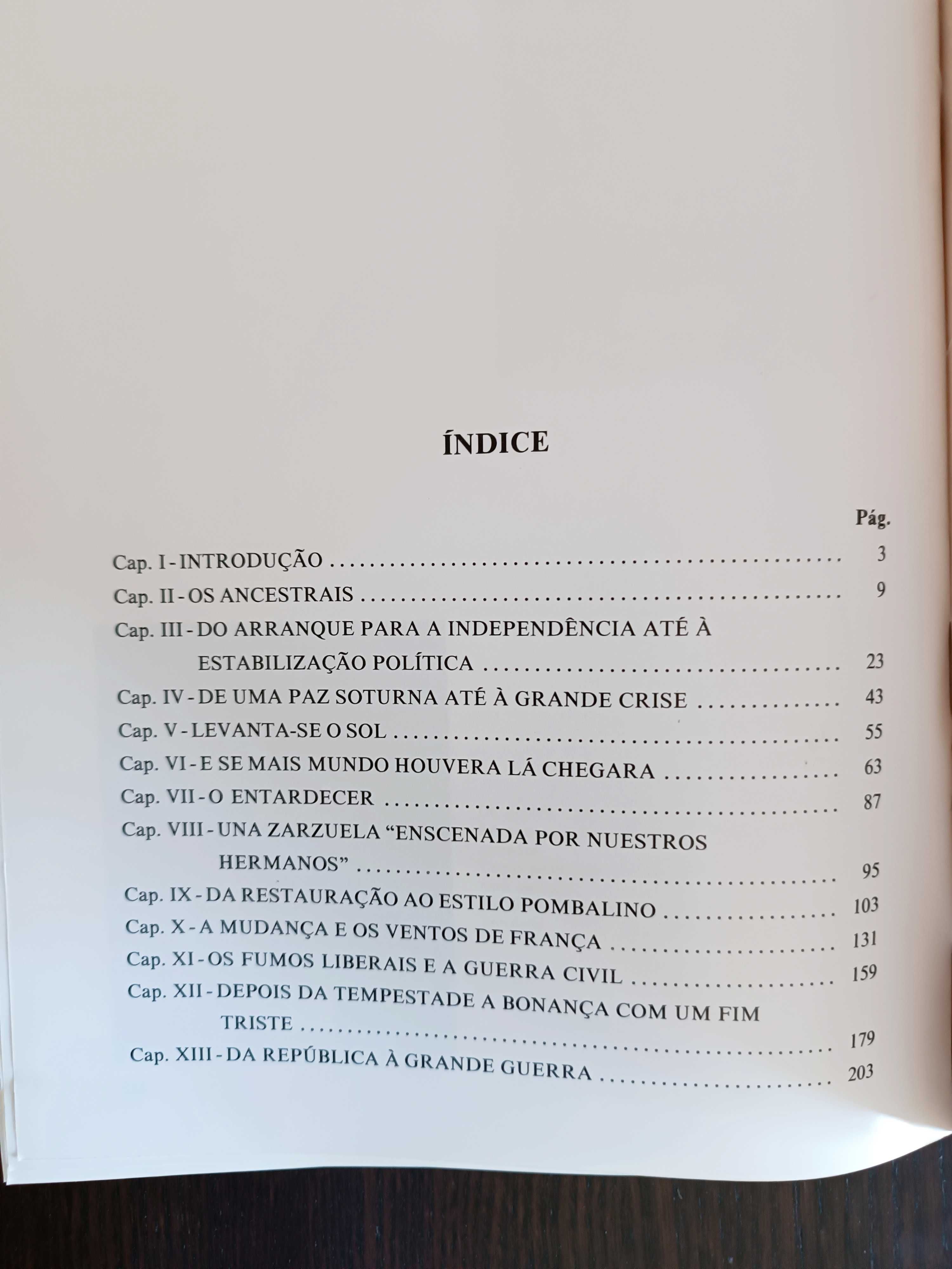 Livro Soldadinhos de Chumbo - Figurinos Militares Portugueses