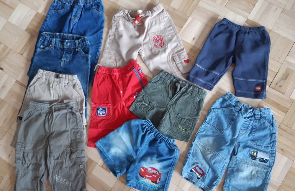 Paczka spodni dla chłopca w rozmiarze 74-80