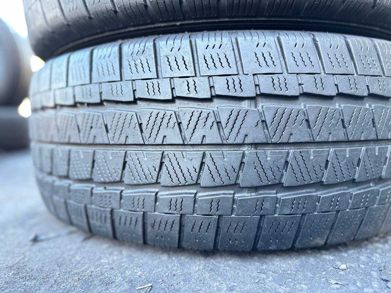 Зимові шини 235/65 R16c Falken Eurowinter 2шт