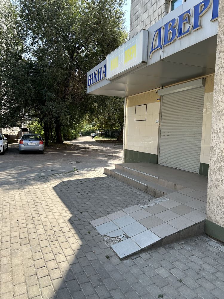 Продам магазин в центрі міста