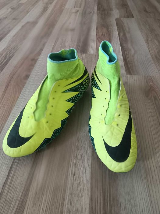 Кросівки для футболу Nike Hypervenom Phantom II FG 38.5