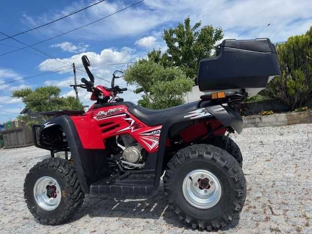 Moto 4  Dinli DL-902-450cm3 Extra  Box para 2 capacetes com encosto