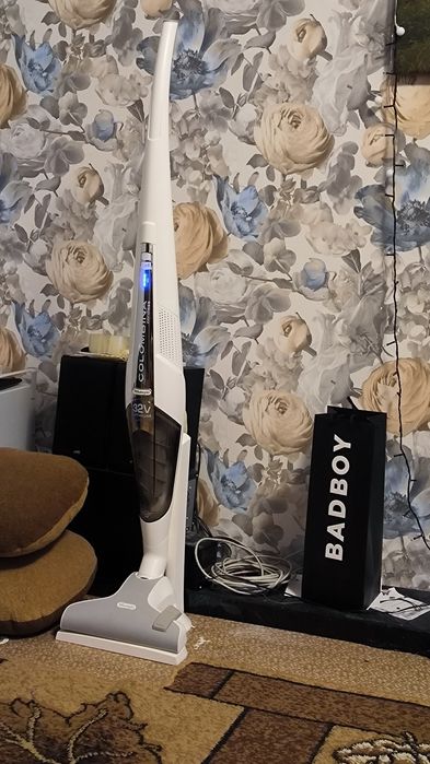 Ручний акумуляторний пилесос, швабра Delonghi Colombiina XLR32LMD