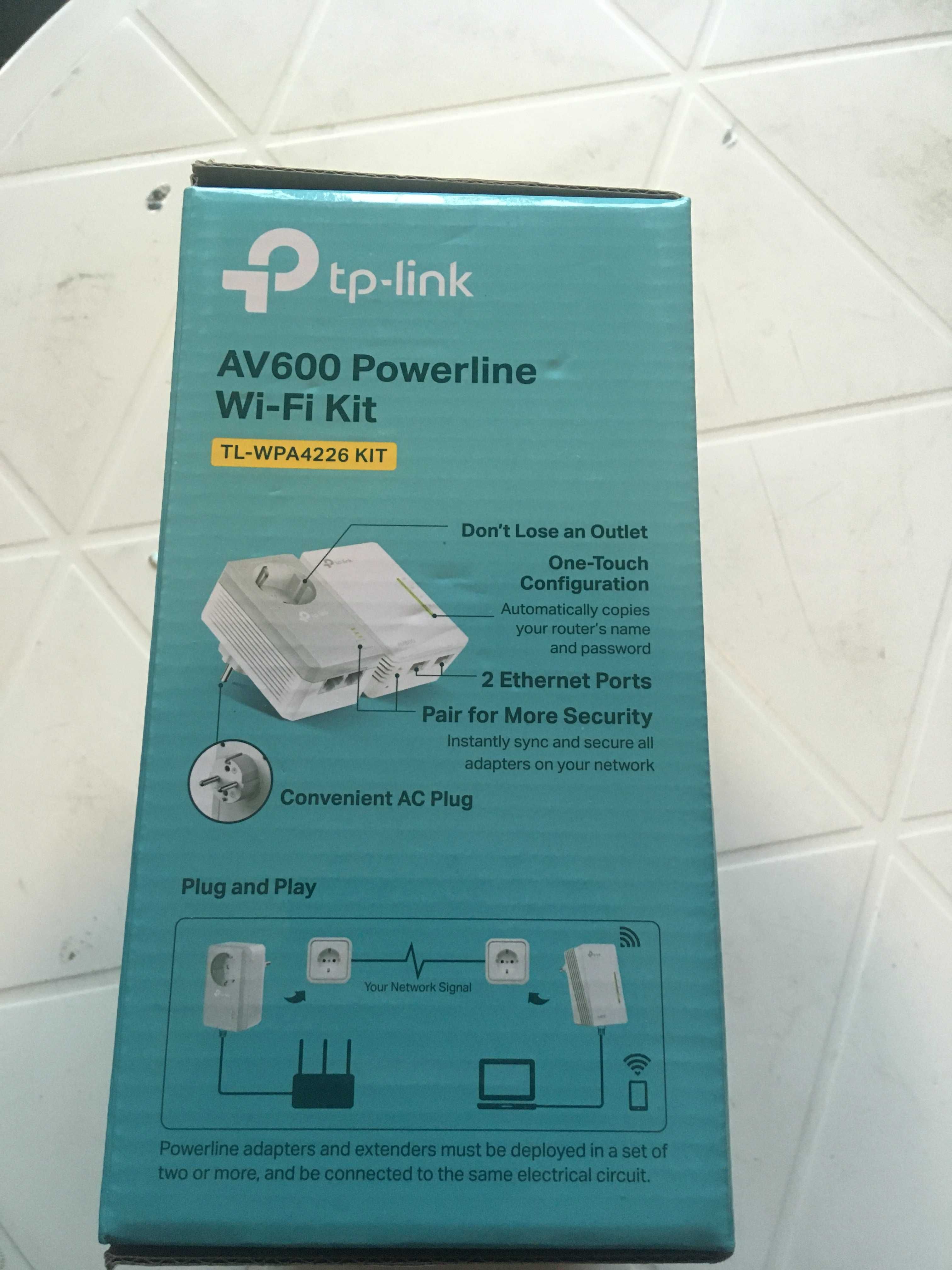 tp-link AV600 Powerline Wi-Fi Kit TL-WPA4226 novo