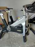 Велосипед спинбайк Technogym