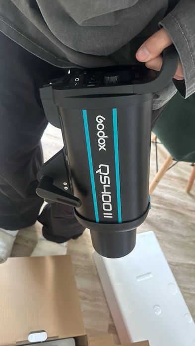 Студійний спалах Godox QS-400ll