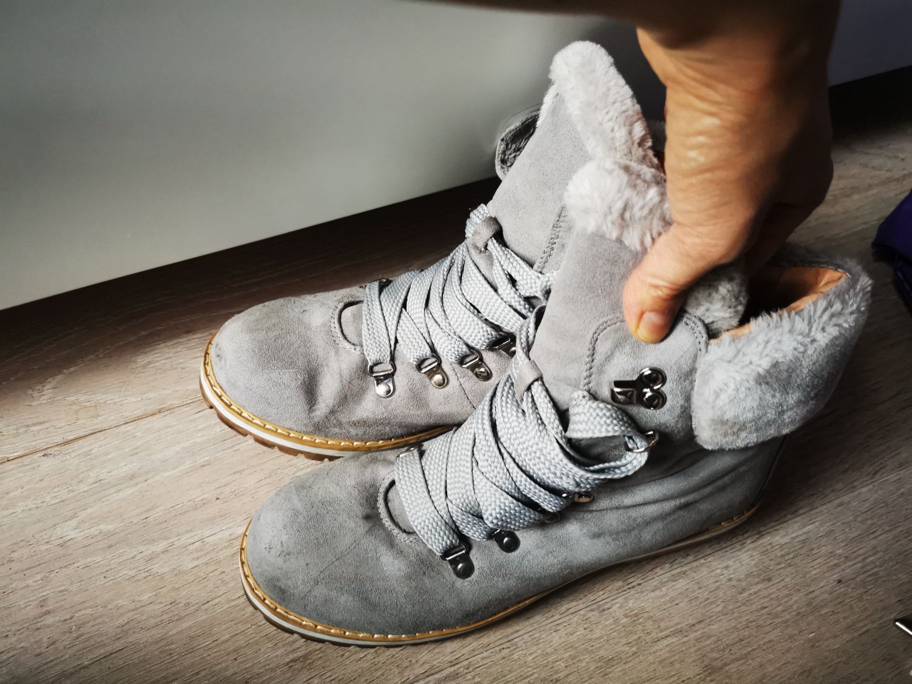 Buty damskie trapery zimowe z futerkiem r 41