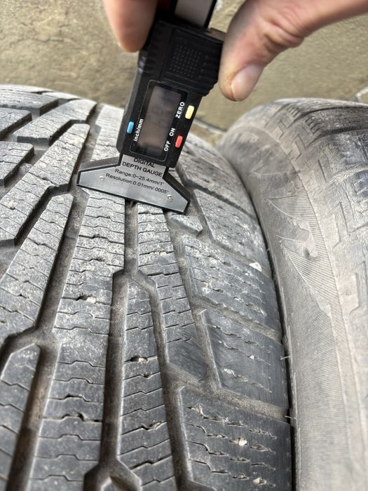 235/60/18 Nokia hk .R зимние