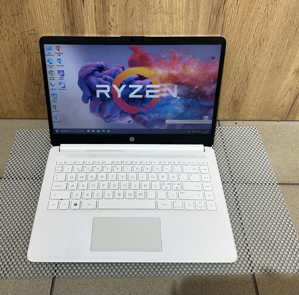 Ноутбук HP 14 AMD 3020e 4/64 gb