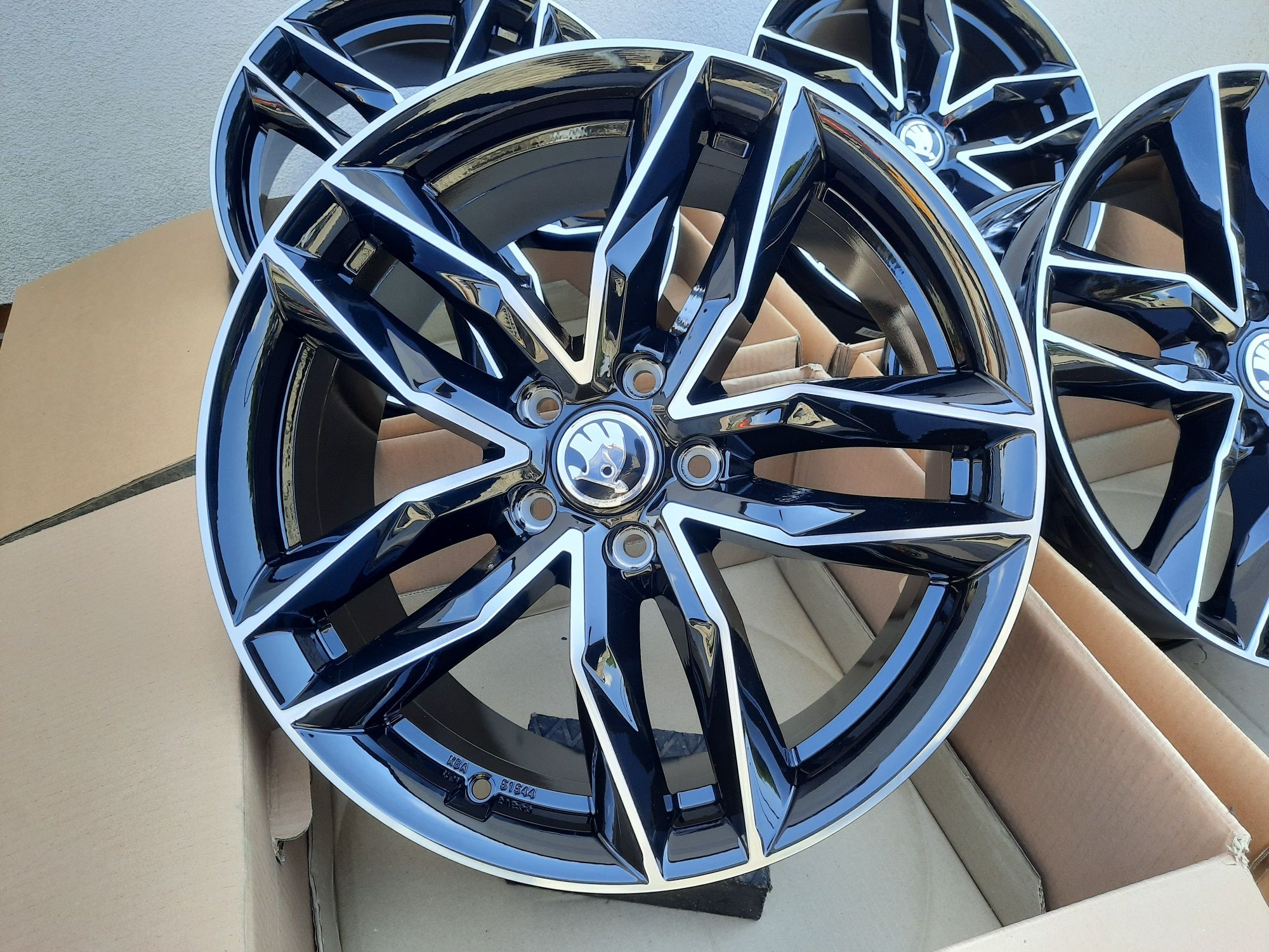 ALUFELGI Skoda 19 5x112 Yeti Kodiaq Superb Octavia Karoq Enyaq CNC RS3