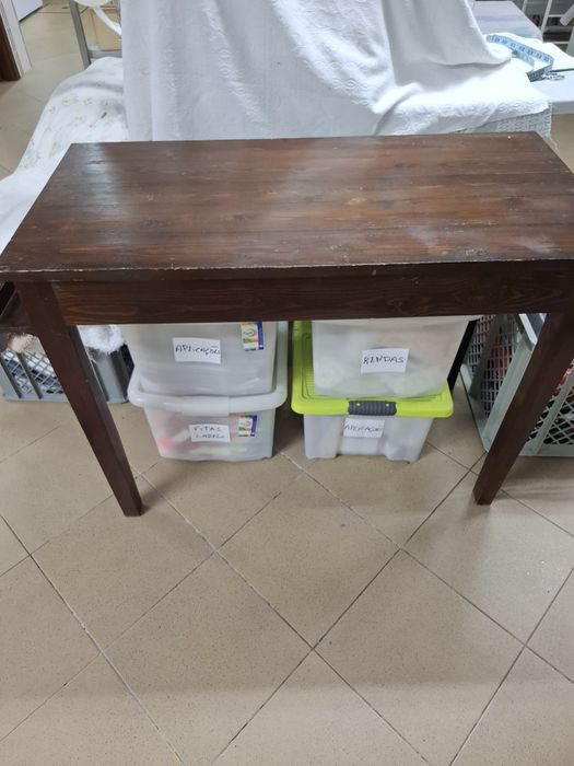 Mesa de joalheiro antiga