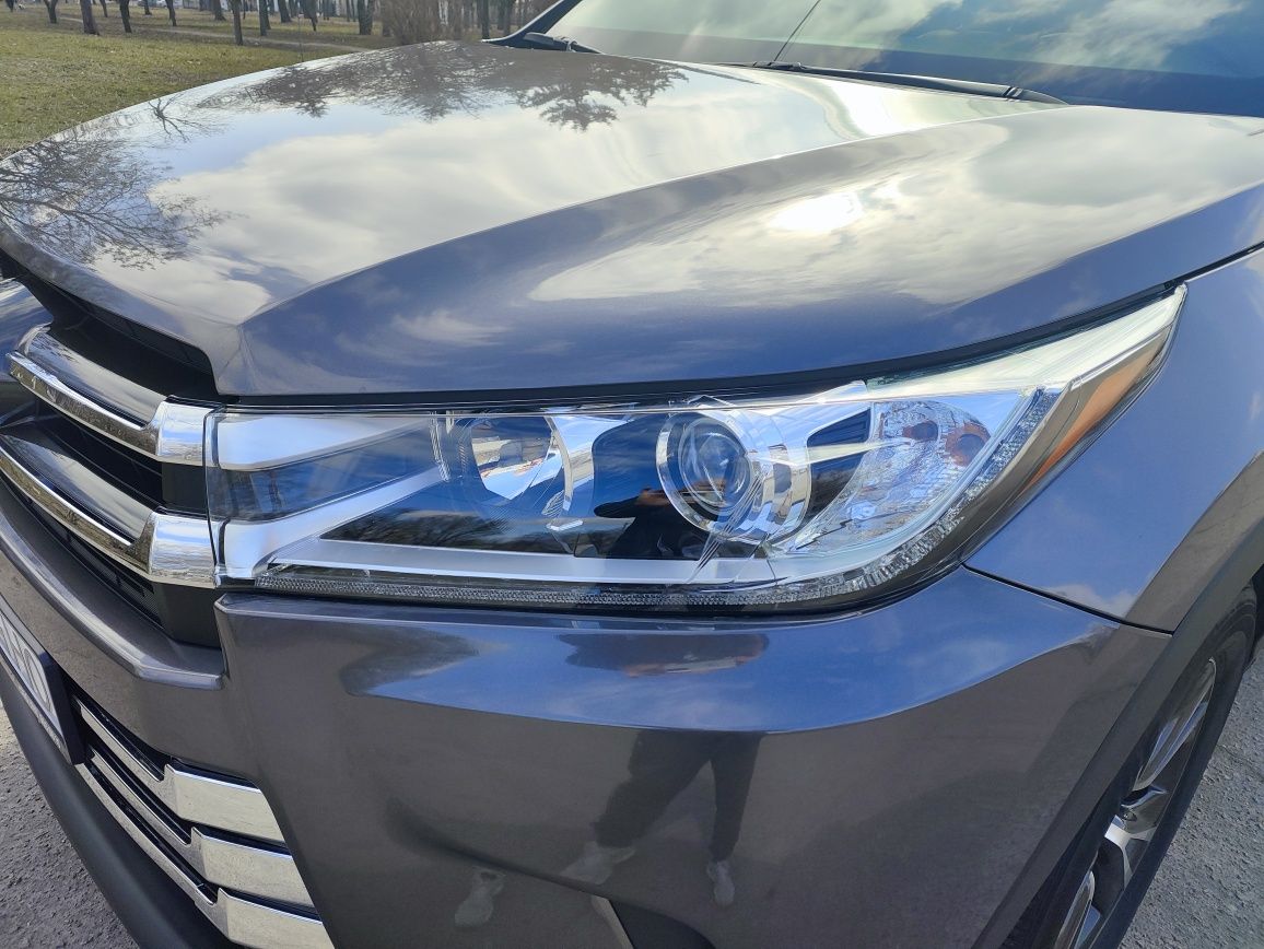 Tayota Highlander 2019