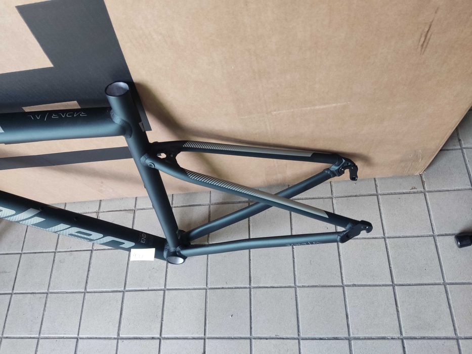 Quadros de estrada novosQuadros de estrada novos