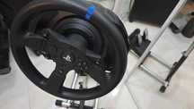 ThrustMaster T300RS + Suporte Wheel Stand Pro Deluxe V2