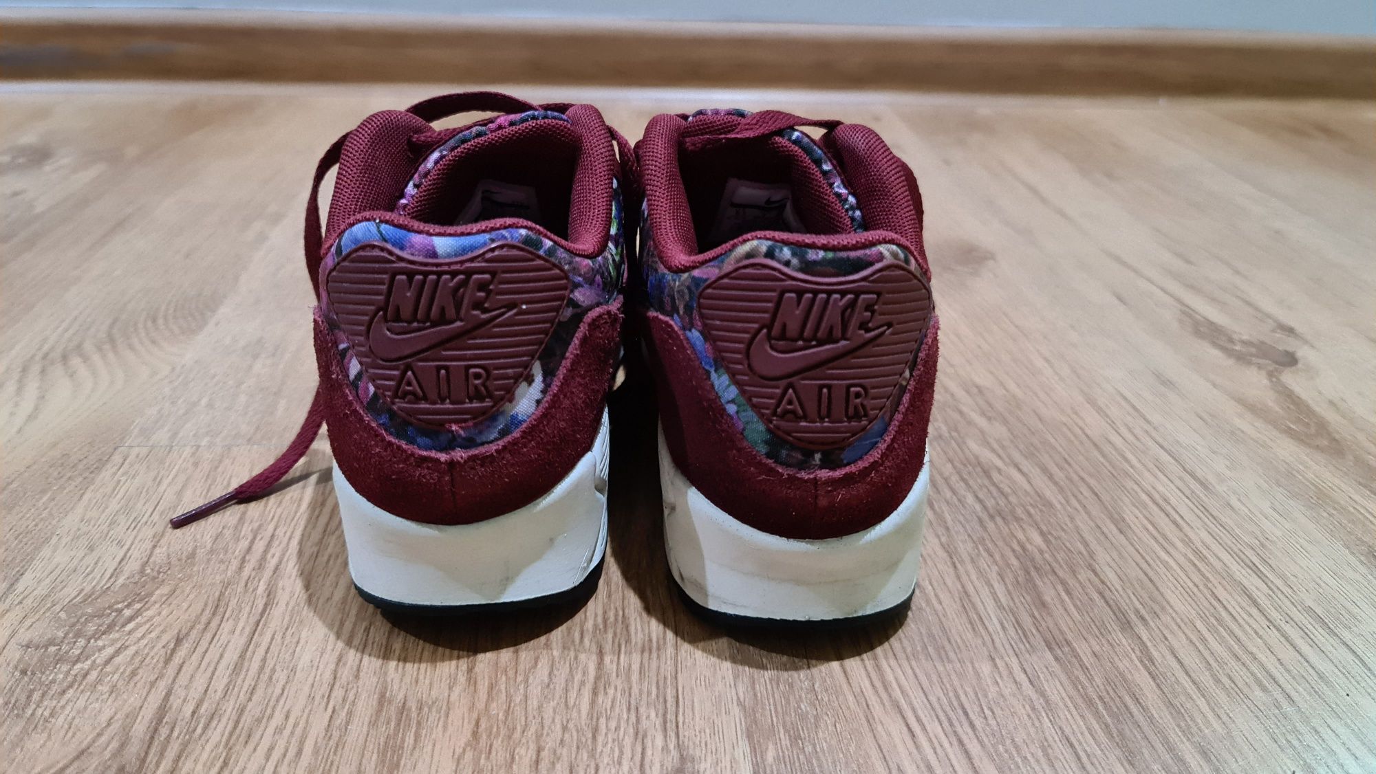 Air max damskie w kwiaty