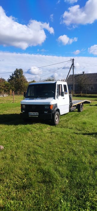 Продаж євакуатора якій має можливість встановлення ленівца,