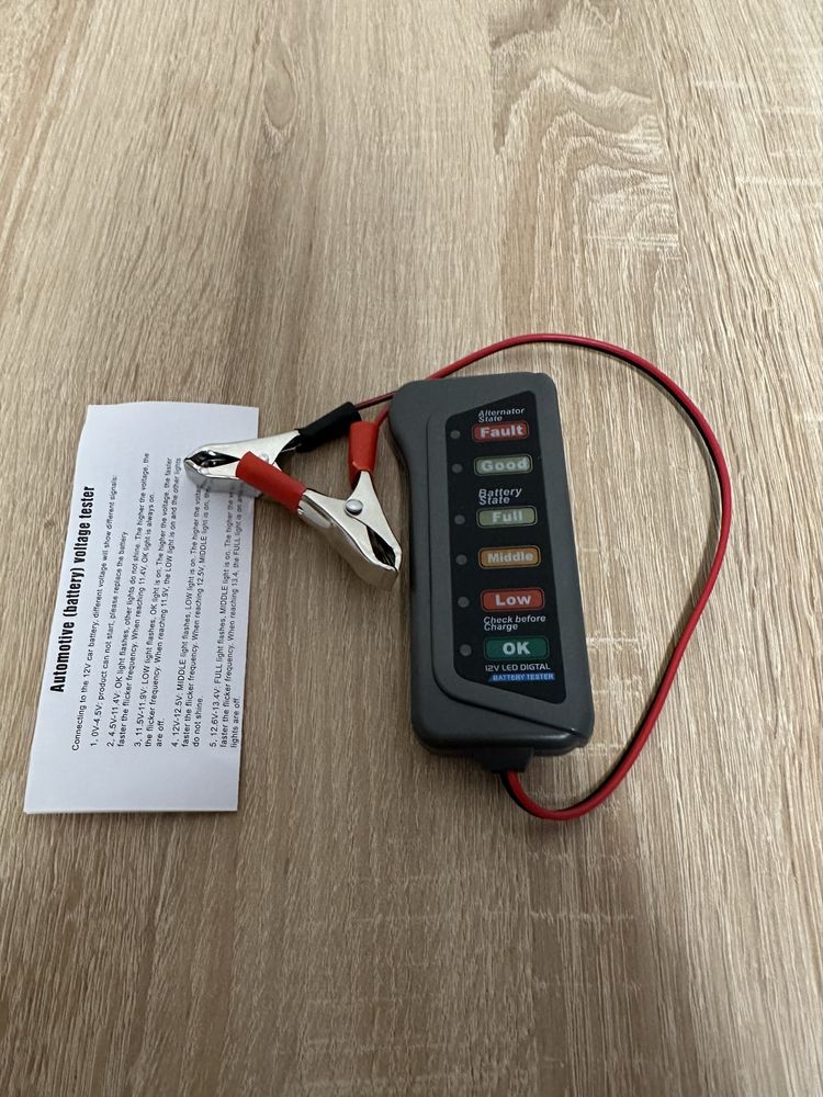 Miernik/ tester sprawności akumulatorów 12V