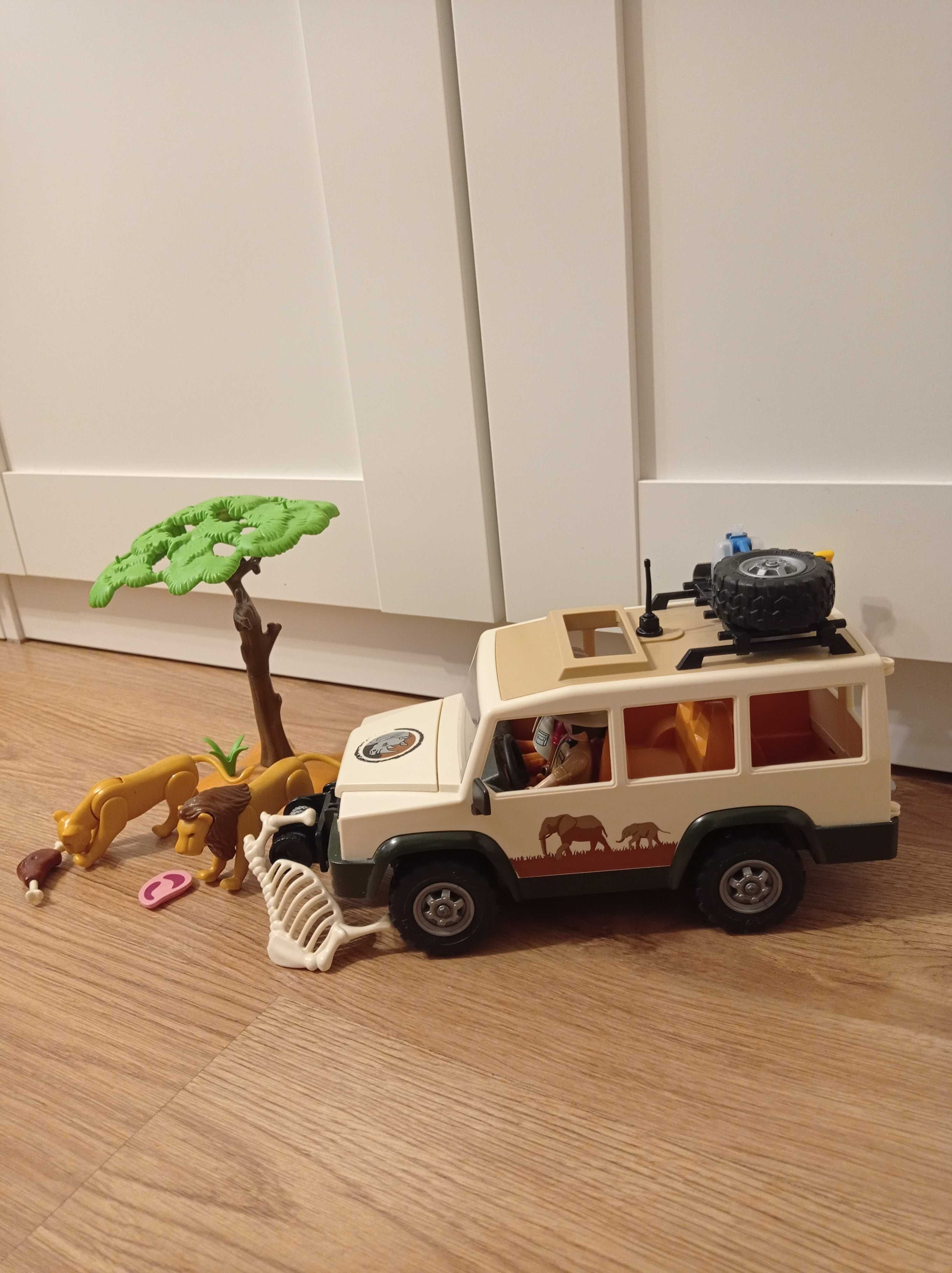 PLAYMOBIL Wild Life Samochód terenowy z wyciągarką na Safari Jeep