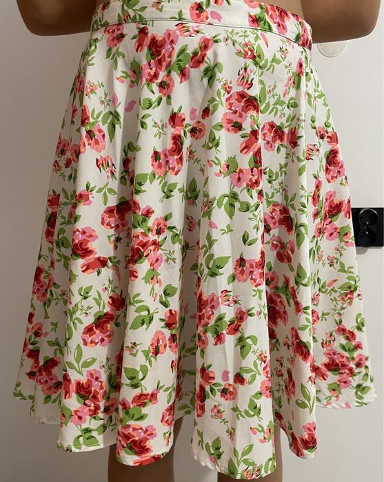 Wzorzysta rozkloszowana spódnica w kwiaty różowo zielone New Look L 40