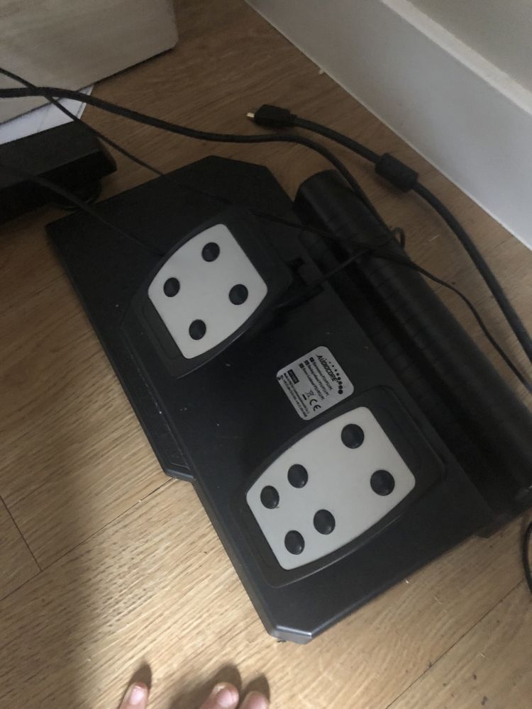 Sprzedam kierownice gamingową