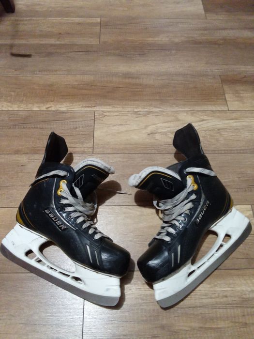 Łyżwy hokejowe Bauer Supreme one 7