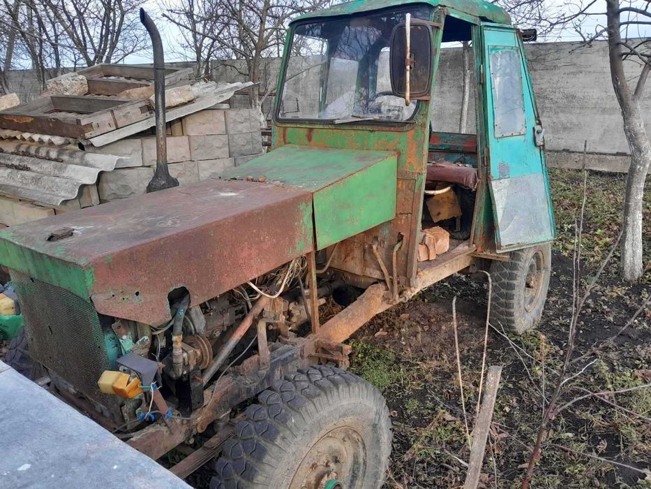 Продам 2 саморобні трактори .