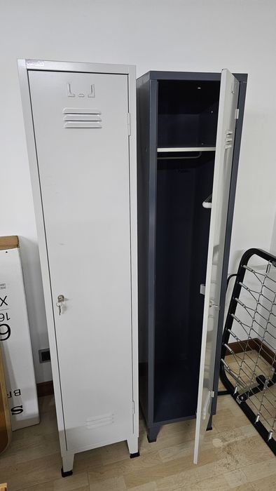 Cacifo/armário metálico