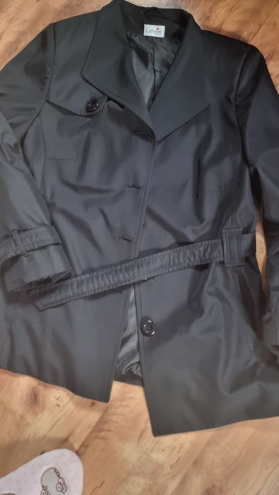 Krótki trencz  czarny