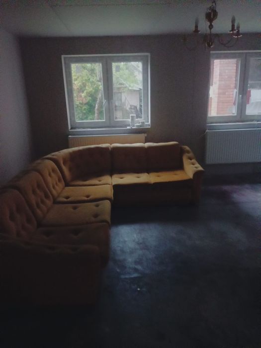 Oddam kanapę narożnik.