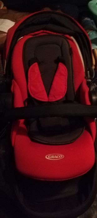 Czerwony wózek dziecięcy 3w1 Graco +adapter do fotelika