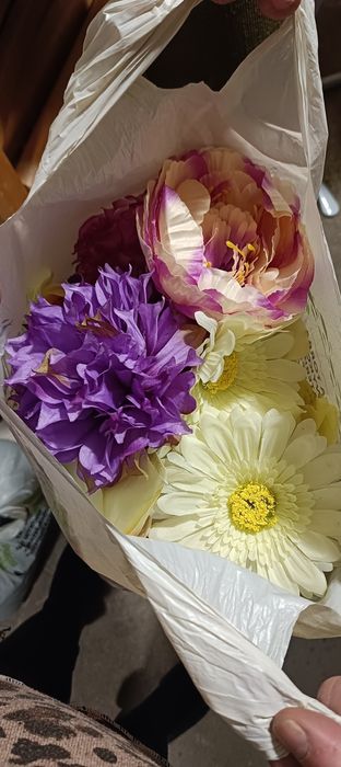 Sztuczne kwiaty różne