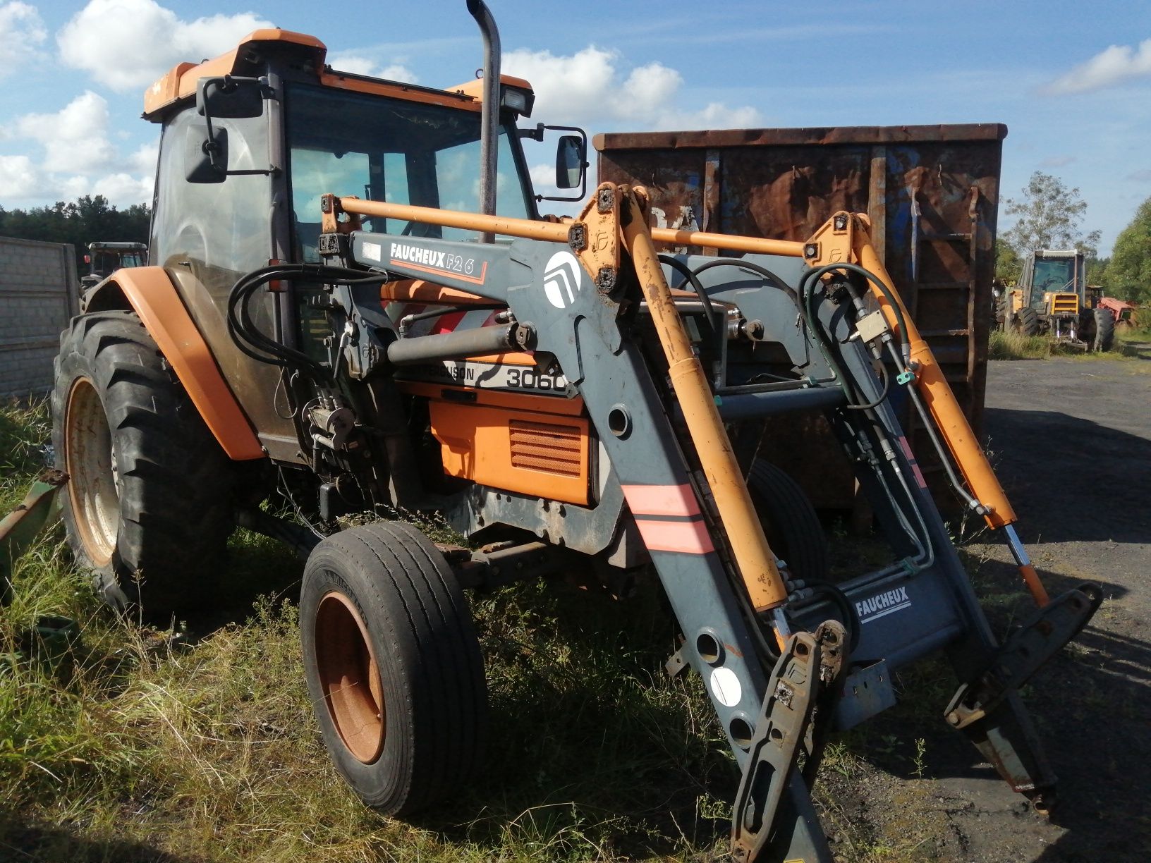 Częśći do Ciągnika Massey Ferguson 3060 4x2/ klimatyzacja