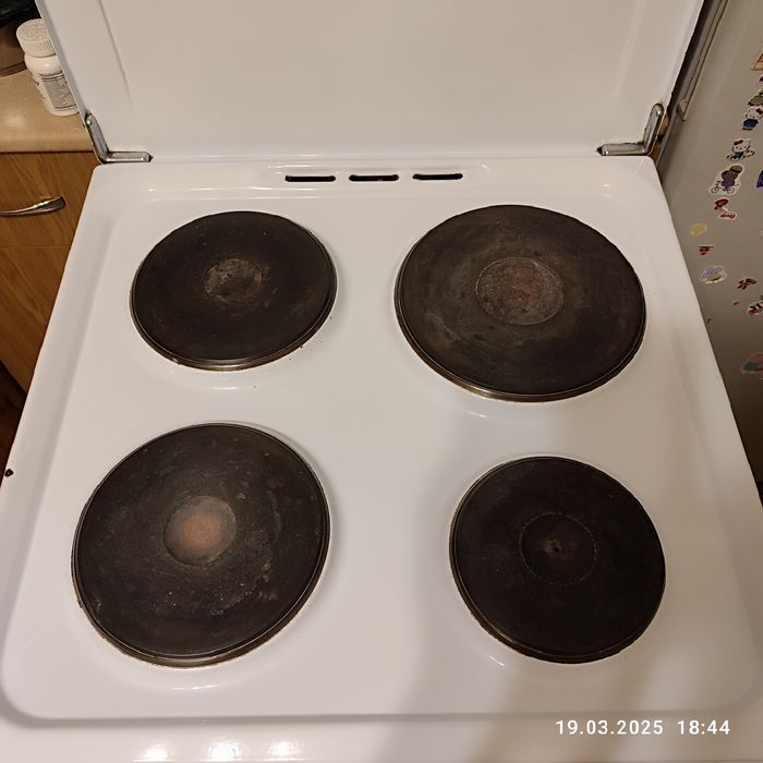 Плита электрическая б/у Indesit